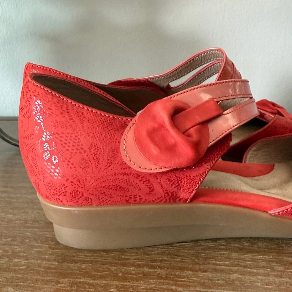 Beautifeel Coral Sparkle Nubuck Women's Shoes size 39